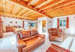 Location vacances Eaux-Bonnes - Nice Home In Louvie-Soubiron-4