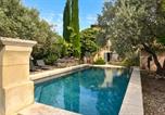 Location vacances Malemort-du-Comtat - Maison Avec Piscine Privée-4