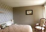 Location vacances  Allier - Villa avec piscine chauffée et jardin près de Moulins - Fr-1-489-356-4
