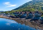 Location vacances Glencoe - Loch Linnhe Waterfront Lodges with Hot Tubs-4