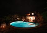 Location vacances  Province de Cagliari - Villa Bougainvillea con piscina e giardino privato a pochi passi dal mare-2