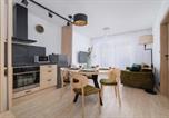 Location vacances Wisła - Spokojna Cozy Apartment with Patio & Parking in Wisła by Noclegi Renters-4