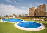 Location vacances Cabanes - Cozy Apartment In Cabanes With Wifi-2