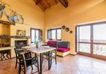 Location vacances  Province d'Asti - Charming Villa with Private Pool in Vesime-4