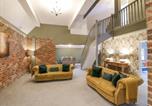 Location vacances Belper - Hunters Lodge at Wildersley Farm-3
