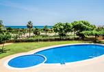 Location vacances Cabanes - Beautiful Apartment In Cabanes-1