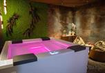 Location vacances Marches - Luxury Villa Mei - Spa, Pool & Jacuzzi-Wedding-4