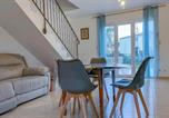 Location vacances Vauvert - 3 Bedroom Cozy Home In Beauvoisin-2
