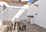 Location vacances Almogía - Cozy Home In Malaga With Wifi-2
