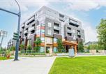 Location vacances Coquitlam - Downtown Townhouse Free Parking near Skytrain-1