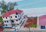 Location vacances  pongwe - Beachfront Apt Private Terrace & Ocean Views-1