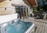 Location vacances Pencarreg - Dwrgi-1