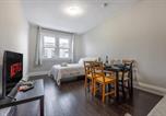 Location vacances Niagara-on-the-Lake - Serenity by the Falls - Modern 2 Bedroom Hideaway-4
