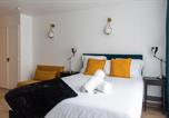 Location vacances  Hauts-de-Seine - Lovely studio with parking near Paris-2