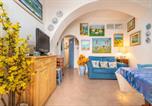 Location vacances  Province de Carbonia-Iglesias - Casa San Fruttuoso-1