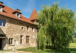 Hôtel Flachères - Écurie Des 2 Tours-1