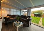 Location vacances Clacton-on-Sea - 4 Bed House - Sleeps 8 - Pets - Parking - Wifi-2