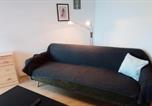 Location vacances  Schnetzenhausen - Bodensee Apartment Friedrichshafen Berg-4
