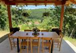 Location vacances  Monastère de Studenica - Brvnare Dunja 1 i Dunja 2-4