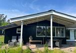 Location vacances Hundested - Holiday Home Close To The Beach In Nødebohuse-1