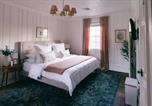 Location vacances Petersburg - Chic 3br Retreat Luxe Comfort Meets Nature-3