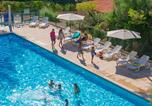 Location vacances Gare SNCF de Saint-Raphaël Valescure - Goélia Les Jardins d'Azur