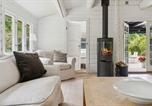 Location vacances Dronningmølle - Log House In Dronningmølle 150 M To The Beach-4