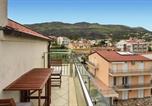 Location vacances Dugopolje - Awesome Apartment In Podstrana With Wifi-1