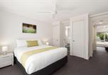 Hôtel Cowes - Island Breeze Resort-4