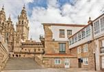 Hôtel Saint-Jacques-de-Compostelle - Hotel Plaza Obradoiro by Bossh! Hotels-2