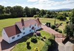 Location vacances Hartpury - Beautiful Danford House & Lodge with Hot Tub-1