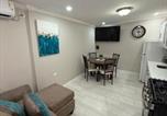 Location vacances  St. Joseph - Modern City Apartment-1