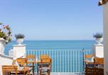 Location vacances  Ville métropolitaine de Palerme - Casanova Rooms and Apartment to Rent-1
