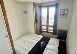 Location vacances Besse-et-Saint-Anastaise - Appartement 6 personnes à Super Besse avec parking et piscine - Fr-1-814-161-2