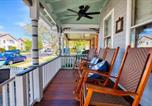 Location vacances West Cape May - Classic Coastal Cottage-4