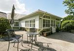 Location vacances Arnside - Woodland Lodge-1