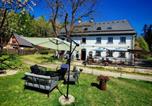 Location vacances Rynoltice - Penzion a restaurant Sportturia-1