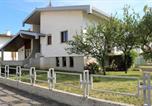 Location vacances Cividale del Friuli - Villa with garden and cosy attic-1