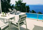 Location vacances Blato - Seaside family friendly house with a swimming pool Brna - Vinacac, Korcula - 24999-1
