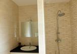 Location vacances  Allier - Charmant gîte à Saint-Rémy-en-Rollat avec terrasse et animaux acceptés - Fr-1-489-492-3