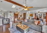 Location vacances Johnson City - Hill Country Retreat Hot Tub, Weddings, Sleeps 14-2