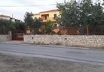 Location vacances  velanidia - Savvas Apartments-3