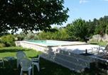 Location vacances Richerenches - Maison spacieuse près de Valréas avec piscine-1