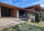 Location vacances Auvergne - Gîte confortable près de la Cascade de la Beaume avec terrasses et parking privatif - Fr-1-582-30-1