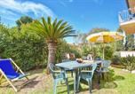 Location vacances Camaiore - 4 Bedroom Cozy Home In Lido Di Camaiore-2