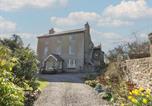 Location vacances Llanfrynach - Cantref House Top Floor-1