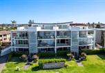 Location vacances Magenta - 'blue Bay Bliss' - Private Spa - Luxury Apartment-3
