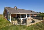 Location vacances Nørre Lyngvig - Gorgeous Home In Hvide Sande With Sauna-1