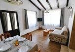 Location vacances Mošćenička Draga - Charming Holiday Home with Terrace and Garden-3
