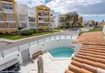 Location vacances  Ponta da Piedade - Beachside villa in lagos with private pool and jac-2